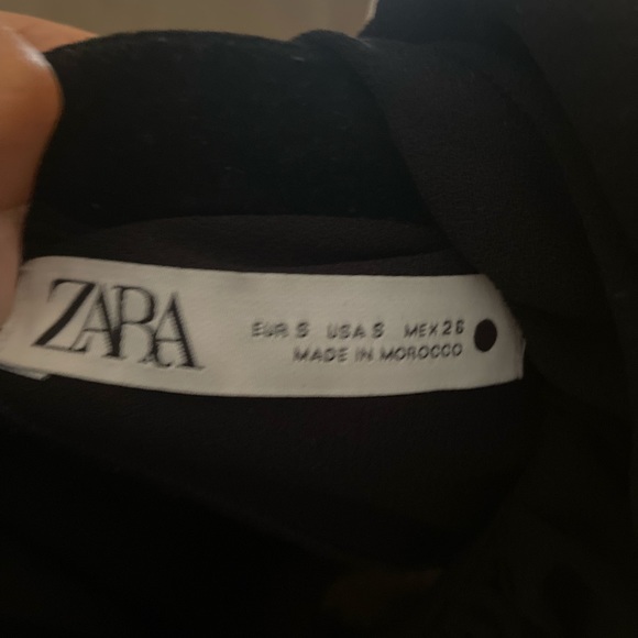 Embellished shoulder shirt. - Picture 3 of 4